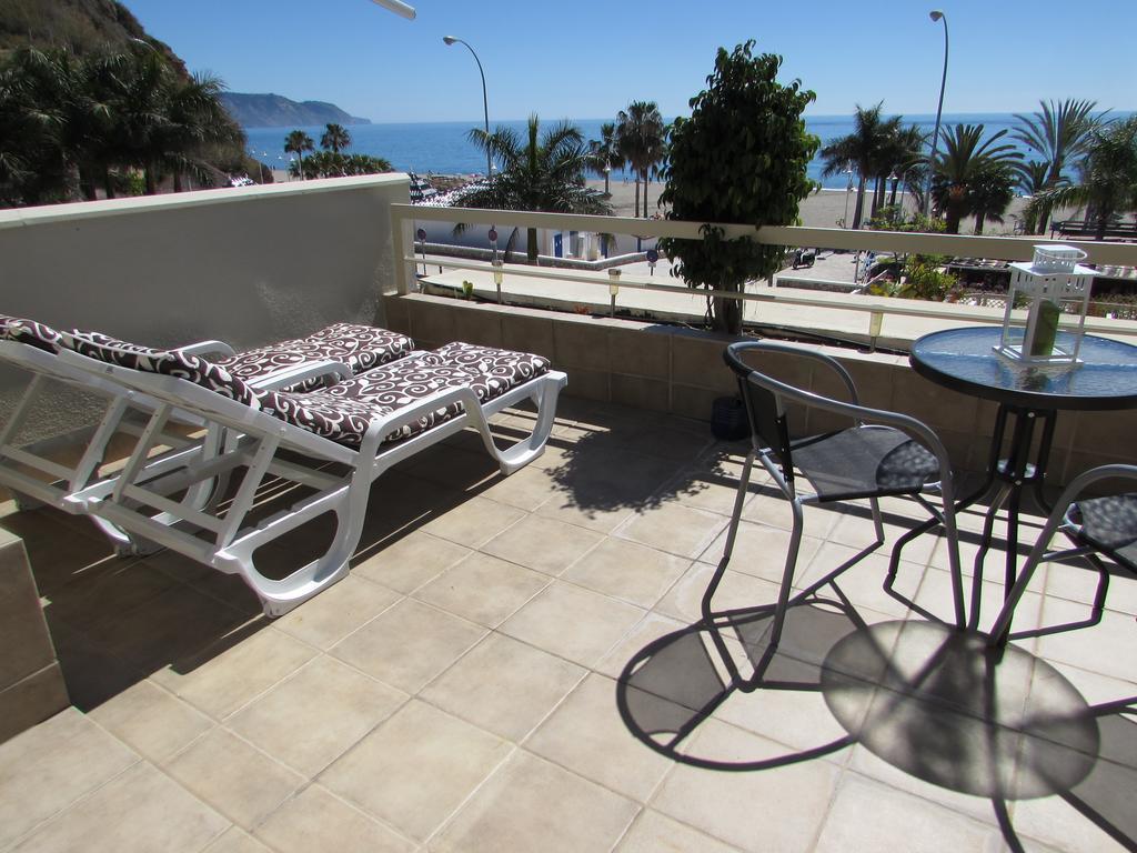 Home4holidays Apartment *