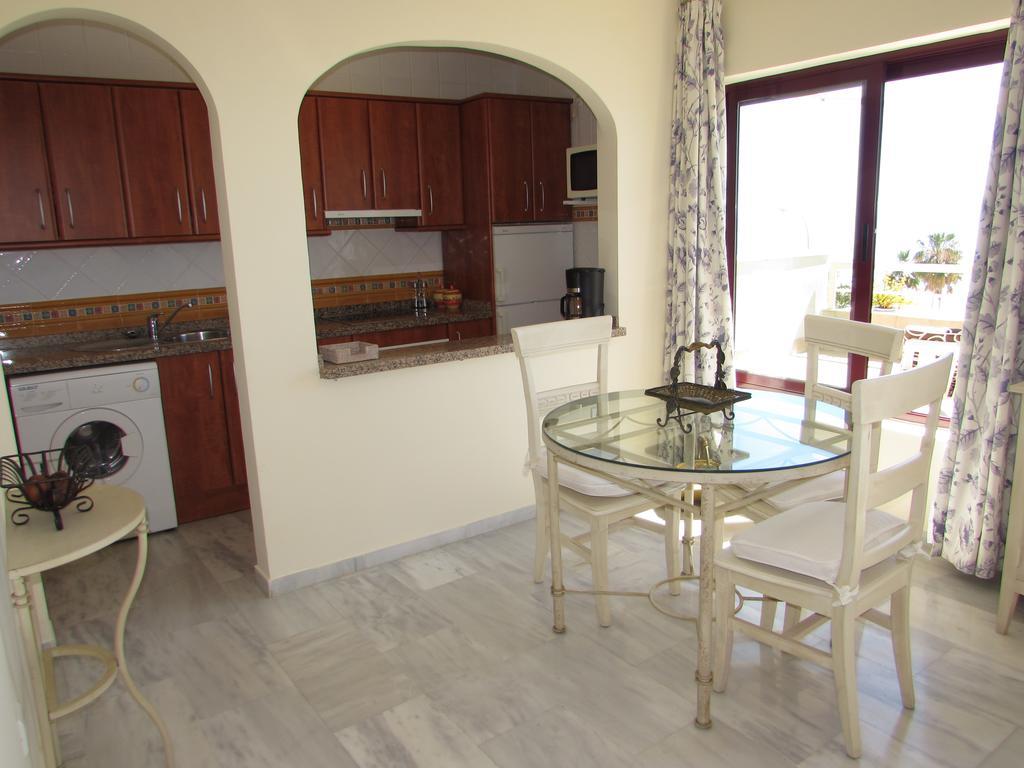 Apartment Home4holidays *